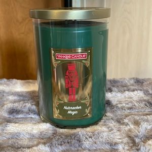 Yankee Candle Large 2 Wick Holiday Nutcracker Magic Tumbler Candle
